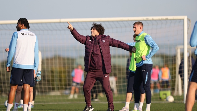 Trabzonspor'un yeni teknik direktörü Fatih Tekke ilk antrenmanına çıktı