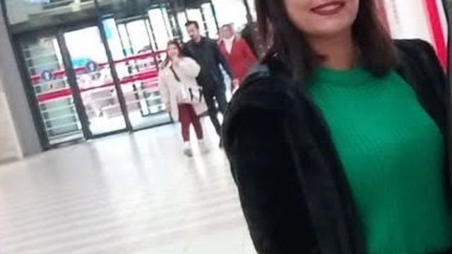 Aydın'da 4 çocuk annesi, eşine ait otomobilin yanında tabancayla vurulmuş halde ölü bulundu