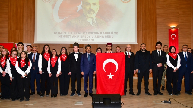 Kırşehir'de İstiklal Marşı'nın Kabulü ve Mehmet Akif Ersoy'u Anma Günü programı düzenlendi