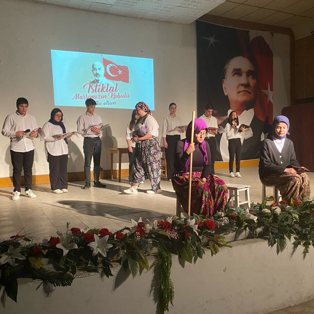 Ayvacık'ta İstiklal Marşı'nın kabulünün 104. yıl dönümü kutlandı