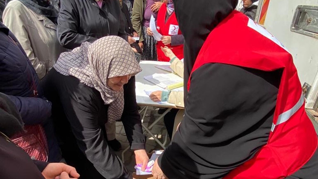 Türk Kızılay Sorgun'da 1500 aileye gıda paketi dağıttı