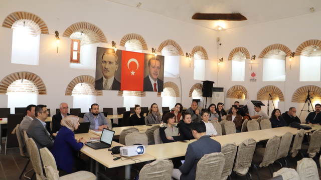 "Amasya Şer'iyye Sicilleri' konusunda eğitim verildi