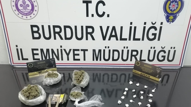 Burdur'da aracında uyuşturucu madde ele geçirilen zanlı tutuklandı