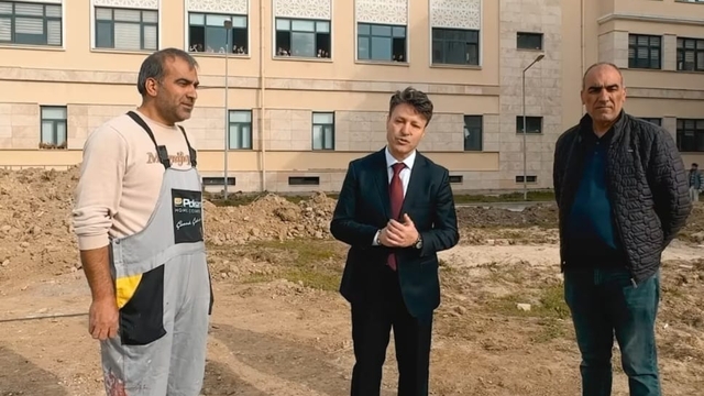 Gelibolu'da 2 okula halı saha yapılacak