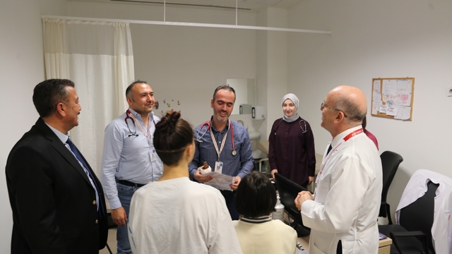 Kayseri'de çocuklardan doktorlara anlamlı ziyaret