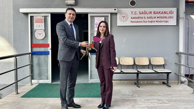 Pamukova Kaymakamı Temurci ile Belediye Başkanı Akın, 14 Mart Tıp Bayramı'nı kutladı