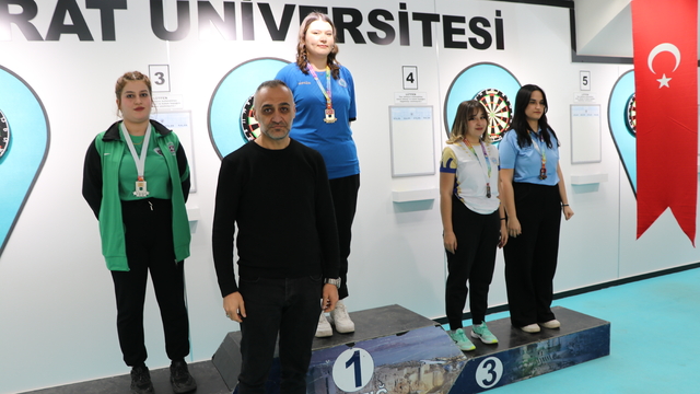 Elazığ'da düzenlenen Ünilig Dart Türkiye Şampiyonası sona erdi