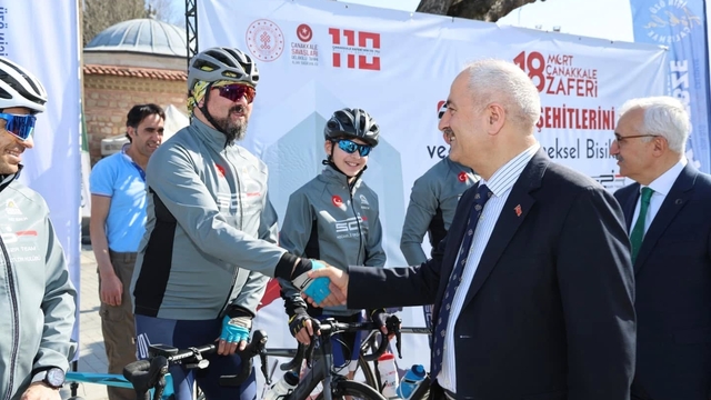 Kocaeli'den yola çıkan bisikletliler, şehitler anısına Çanakkale'ye pedal çevirecek
