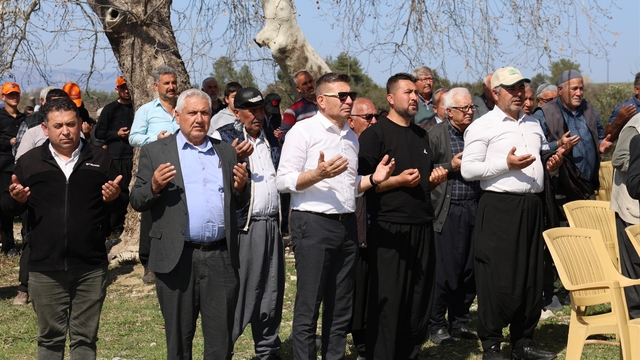 Karaisalı'da yağmur duası yapıldı