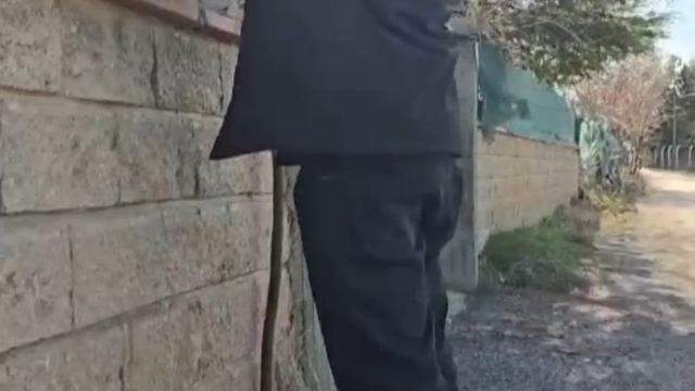 Polis, 25 yıl hapisle aranan hükümlüyü kurye gibi davranıp yakaladı
