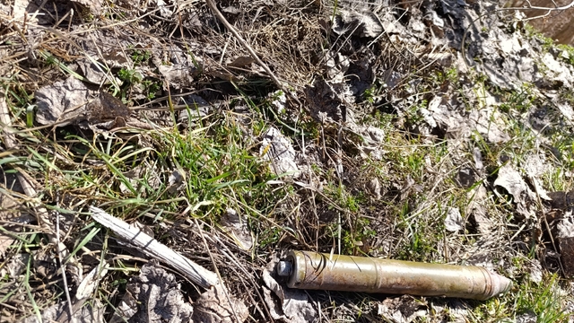 Sivas'ta dere kenarında bulunan roket parçası imha edildi