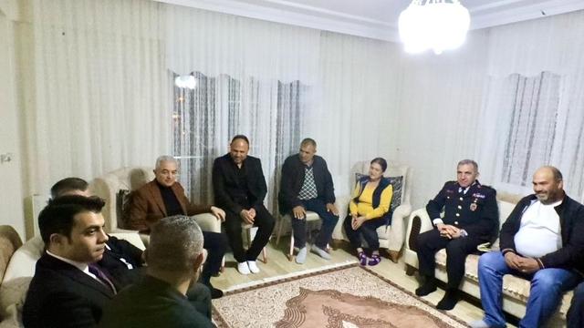 Kırklareli Valisi Turan, "Aile Yılı" kapsamında ziyaretlerini sürdürüyor