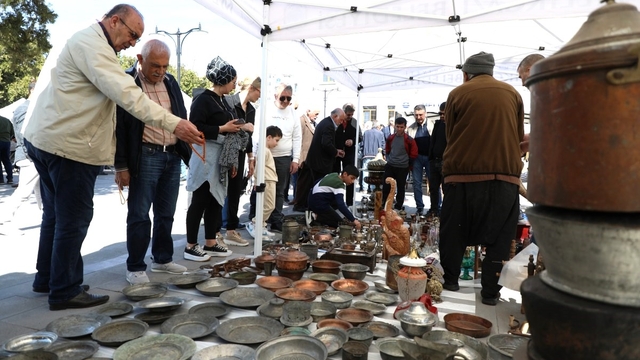 Melikgazi Antika Pazarı açıldı