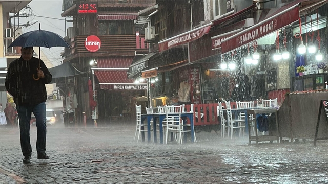 Edirne'de sağanak etkili oldu