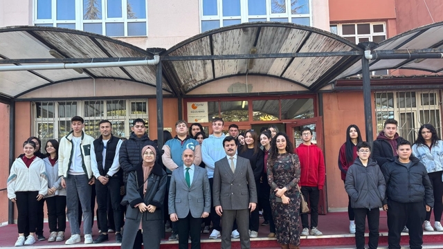 Çankırı'da lise öğrencileri Cumhuriyet Başsavcısı Huzeyfe Yücedağ ile buluştu