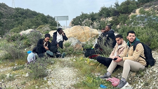 İzmir'de 6 düzensiz göçmen yakalandı