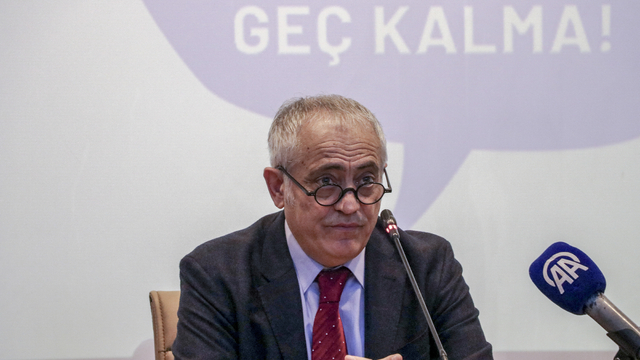 Kolon kanseri kadınlarda 2'nci erkeklerde ise 3'üncü sırada yer alıyor