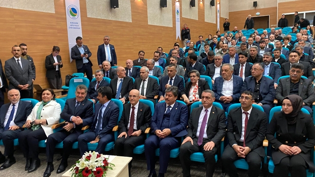 Bakan Şimşek, Kırşehir'de iş insanlarıyla buluştu