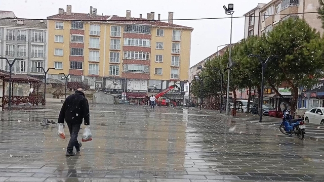 Trakya'nın yüksek kesimlerinde kar yağışı