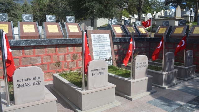 Ilgaz'da şehitlik yenilendi