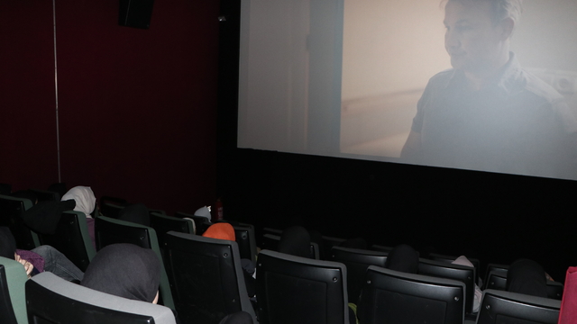 Kahramanmaraş'ta öğrenciler "Ufkun Ötesinde" belgeselini izledi