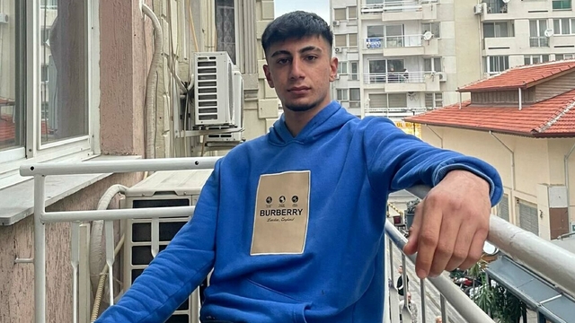 Çatı tamiri yaparken düşüp ölen baba-oğul rüzgara rağmen çalışmak zorunda kalmış