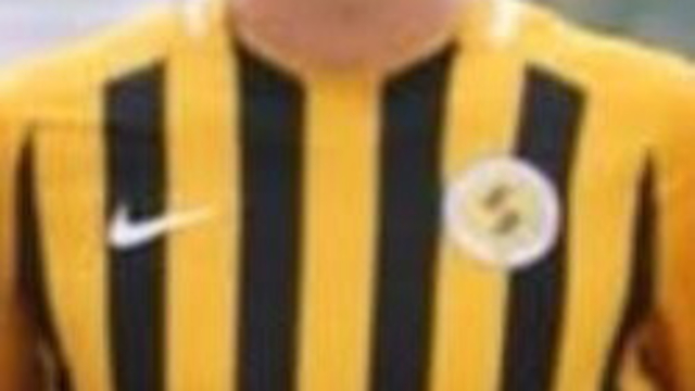 Amatör futbolcu bacağından vuruldu