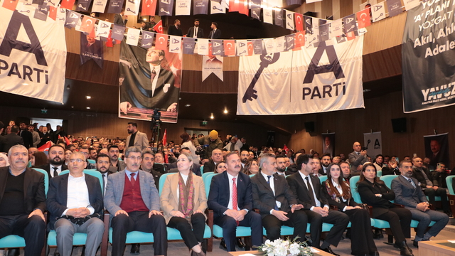 Anahtar Parti Genel Başkanı Ağıralioğlu, Yozgat'ta konuştu: