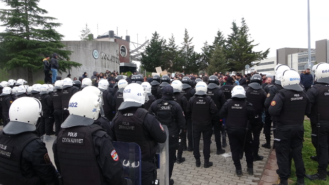 Kocaeli Üniversitesi'ndeki protestoda 6 kişi gözaltına alındı