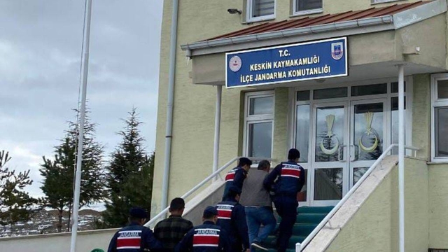 Kırıkkale'de traktör çalan 2 şüpheli tutuklandı