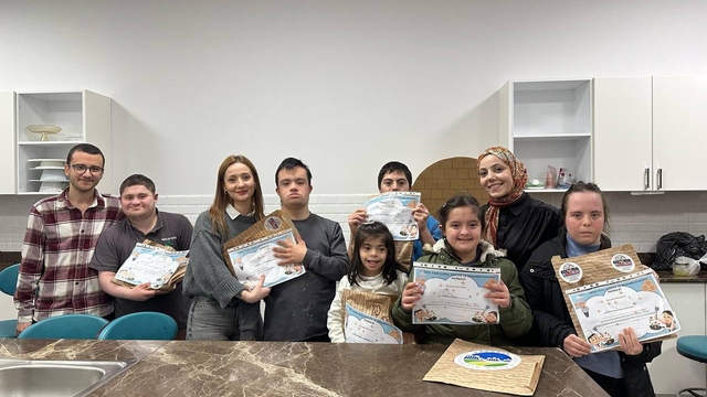 Sakarya'da down sendromlu çocuklar ramazan pidesi hazırladı