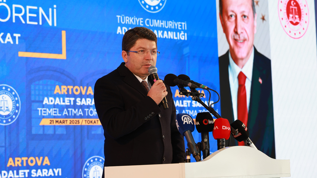 Bakan Tunç: Suç şebekeleriyle, yolsuzlukla mücadele eden bir yargı istemiyorlar