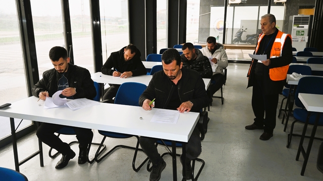 Kırklareli'nde taşıt alım satım danışmanlığı mesleki yeterlilik sınavı yapıldı