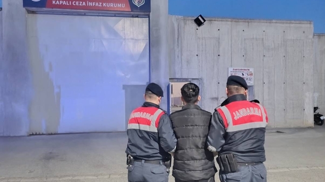 Sakarya'da uyuşturucu operasyonu; 2 tutuklama