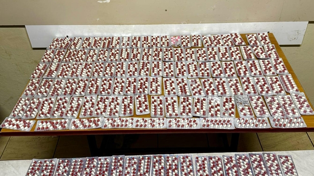 Aydın'da yeşil reçeteyle satılan 2 bin 499 hap ele geçirildi