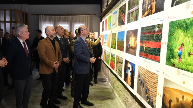 Giresun'da "14. Tarım Orman ve İnsan" fotoğraf sergisi sanatseverlerle buluştu