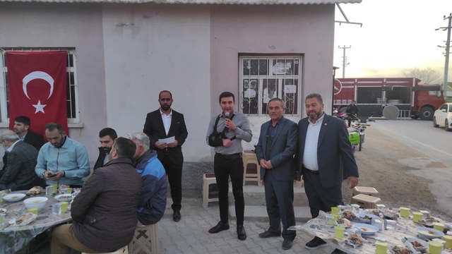 Eskil ilçesinde köylüler geleneksel iftarda bir araya geldi