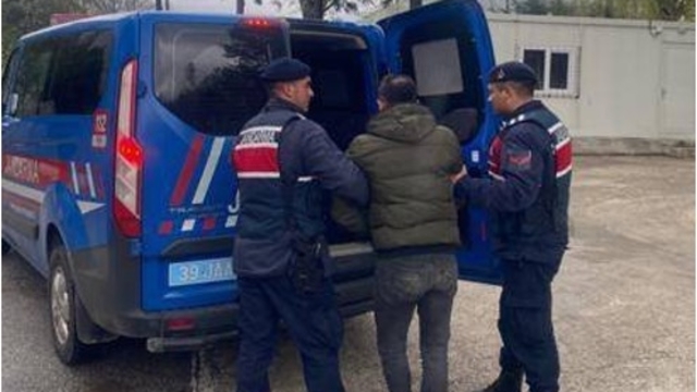 Kırklareli'nde çeşitli suçlardan aranan 14'ü hükümlü 43 kişi yakalandı