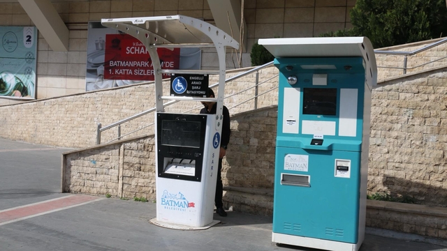 Batman'da 8 engelli aracı şarj istasyonu hizmet veriyor