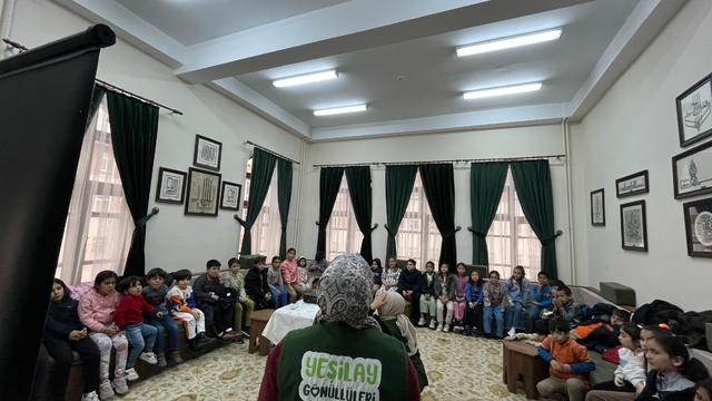 Yeşilay, Karaman'da ilkokul öğrencileri için etkinlik düzenledi