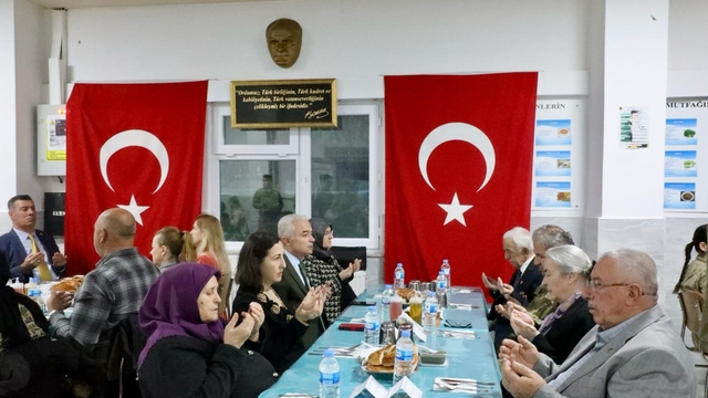 Kırklareli Valisi Turan şehit aileleri ve gazilerle bir araya geldi