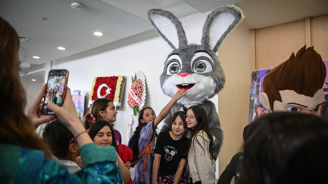 "Akıllı Tavşan Momo: Büyük Takip" animasyon filminin Ankara'daki galası yapıldı