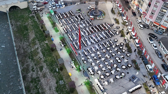 Alaçam Belediyesi toplu iftar programı düzenledi