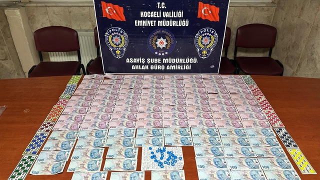 Kocaeli'de kumar oynayan 7 kişiye 64 bin 729 lira ceza kesildi