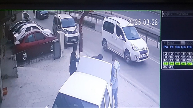 Kocaeli'de oto galeriye silahlı saldırı (2)