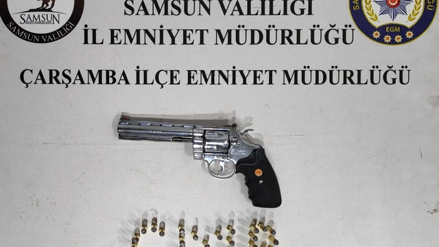 Çarşamba'da ruhsatsız tabanca ele geçirildi