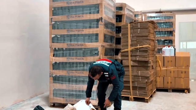 Tekirdağ'da 27 bin 800 litre etil alkol ele geçirildi