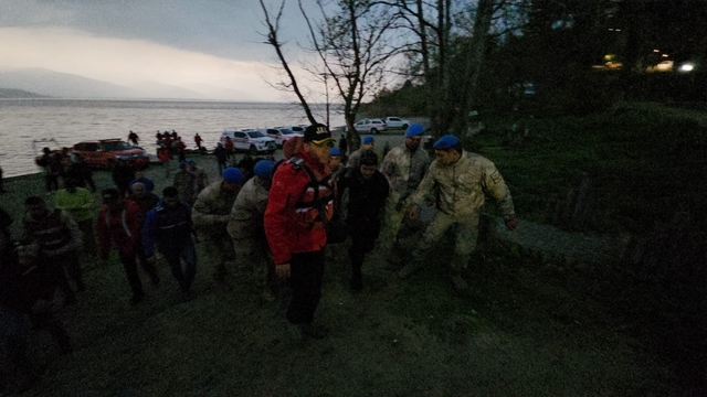 Kum fırtınasında Sapanca Gölü'nde kaybolan Kaan Ege'nin cansız bedenine ulaşıldı