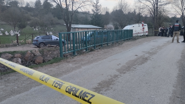 Mezarlık çıkışı amcasının silahlı saldırısında öldü