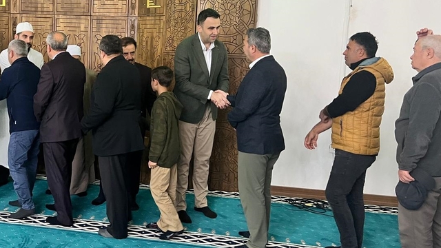 Hasankeyf Kaymakamı İmrak güvenlik güçleri ve vatandaşların bayramını kutladı